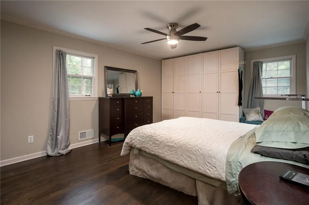 7135 Dunhill Terrace, Atlanta, Georgia 30328, 5 Bedrooms Bedrooms, ,3 BathroomsBathrooms,Residential,Sold,7135 Dunhill Terrace,6897787