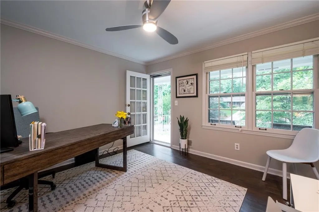 7135 Dunhill Terrace, Atlanta, Georgia 30328, 5 Bedrooms Bedrooms, ,3 BathroomsBathrooms,Residential,Sold,7135 Dunhill Terrace,6897787