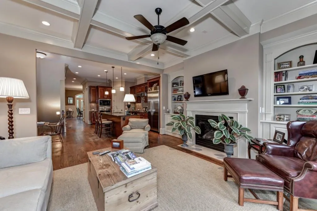 3568 Roswell Road Unit 3568, Atlanta, Georgia 30305, 3 Bedrooms Bedrooms, ,3 BathroomsBathrooms,Residential,Sold,3568 Roswell Road Unit 3568,5615422