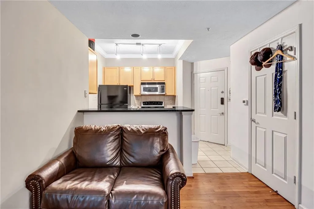1250 Parkwood Circle Se Unit 1113, Atlanta, Georgia 30339, 1 Bedroom Bedrooms, ,1 BathroomBathrooms,Residential,For Sale,1250 Parkwood Circle Se Unit 1113,7645110