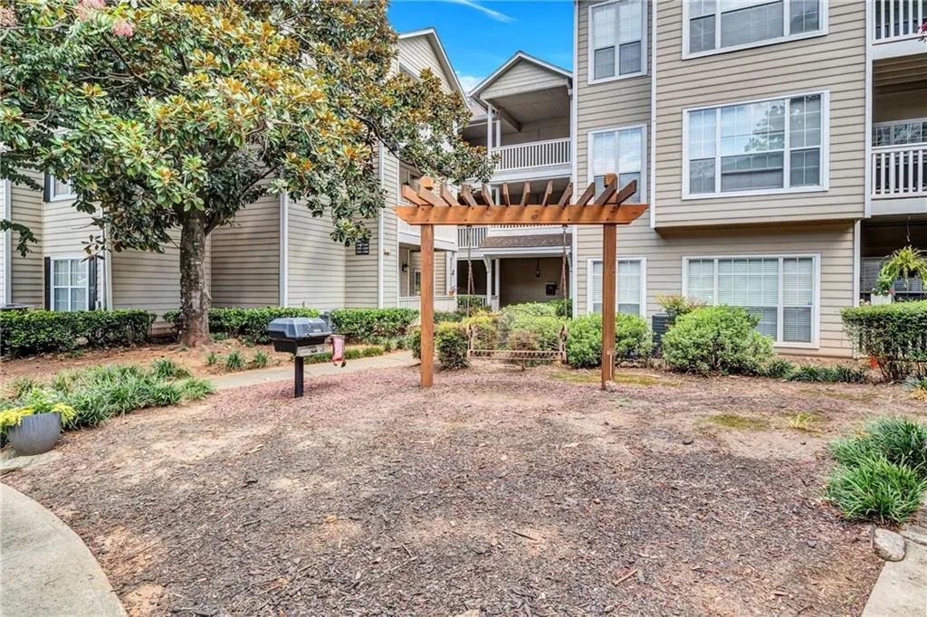 1250 Parkwood Circle Se Unit 1113, Atlanta, Georgia 30339, 1 Bedroom Bedrooms, ,1 BathroomBathrooms,Residential,For Sale,1250 Parkwood Circle Se Unit 1113,7645110