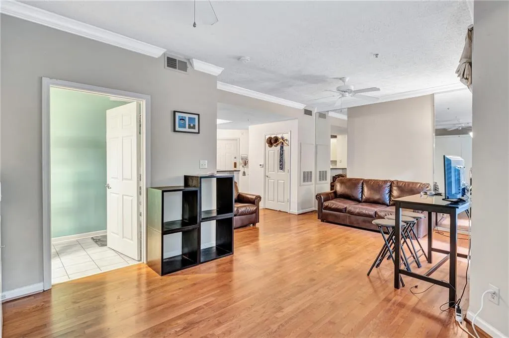 1250 Parkwood Circle Se Unit 1113, Atlanta, Georgia 30339, 1 Bedroom Bedrooms, ,1 BathroomBathrooms,Residential,For Sale,1250 Parkwood Circle Se Unit 1113,7645110