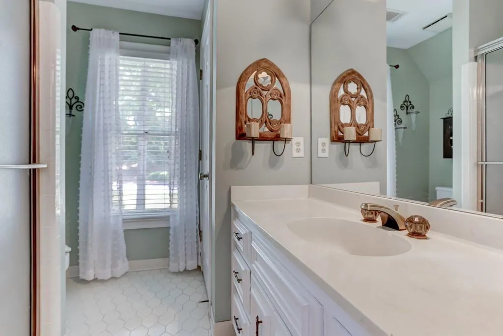 220 Wing Mill Road, Atlanta, Georgia 30350, 5 Bedrooms Bedrooms, ,5 BathroomsBathrooms,Residential,Sold,220 Wing Mill Road,6581108