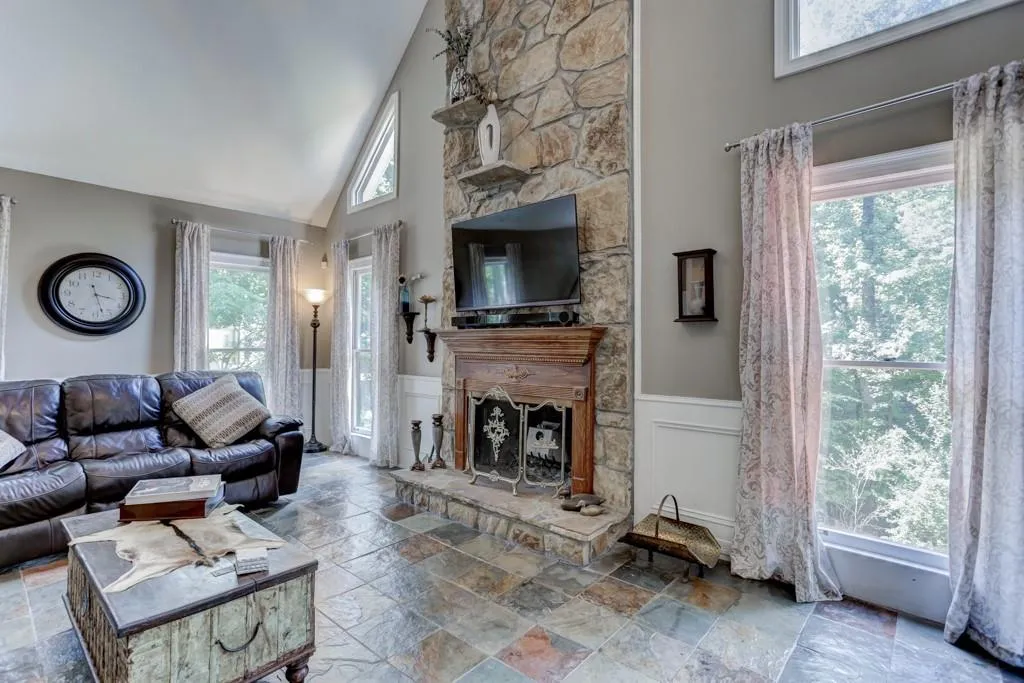 220 Wing Mill Road, Atlanta, Georgia 30350, 5 Bedrooms Bedrooms, ,5 BathroomsBathrooms,Residential,Sold,220 Wing Mill Road,6581108