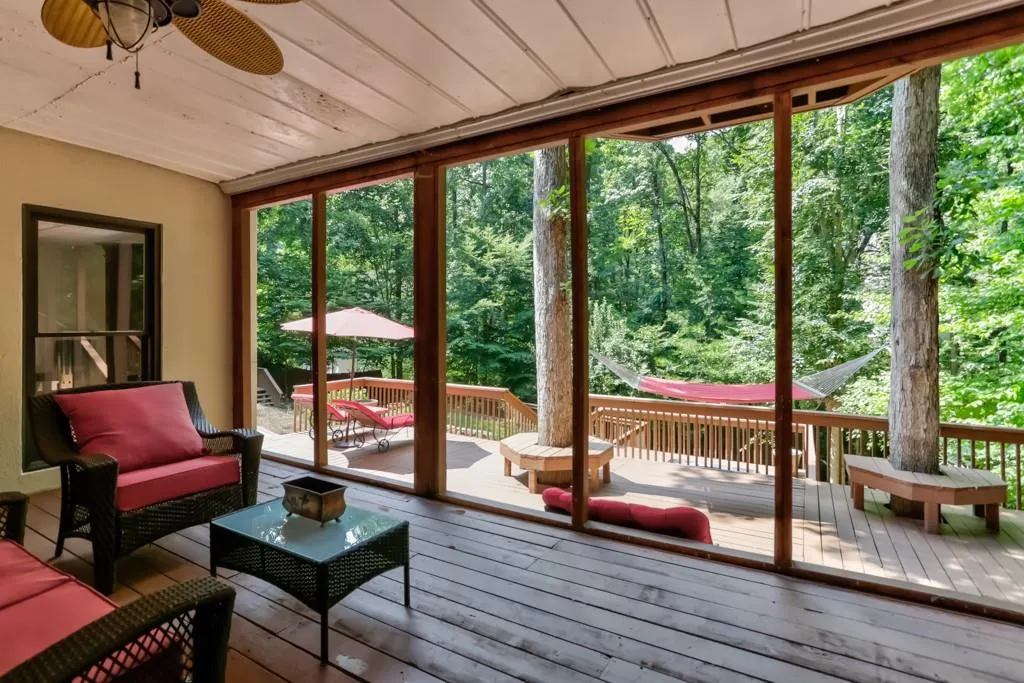 220 Wing Mill Road, Atlanta, Georgia 30350, 5 Bedrooms Bedrooms, ,5 BathroomsBathrooms,Residential,Sold,220 Wing Mill Road,6581108