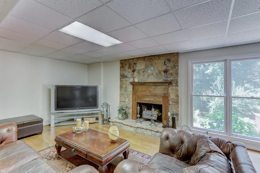 220 Wing Mill Road, Atlanta, Georgia 30350, 5 Bedrooms Bedrooms, ,5 BathroomsBathrooms,Residential,Sold,220 Wing Mill Road,6581108