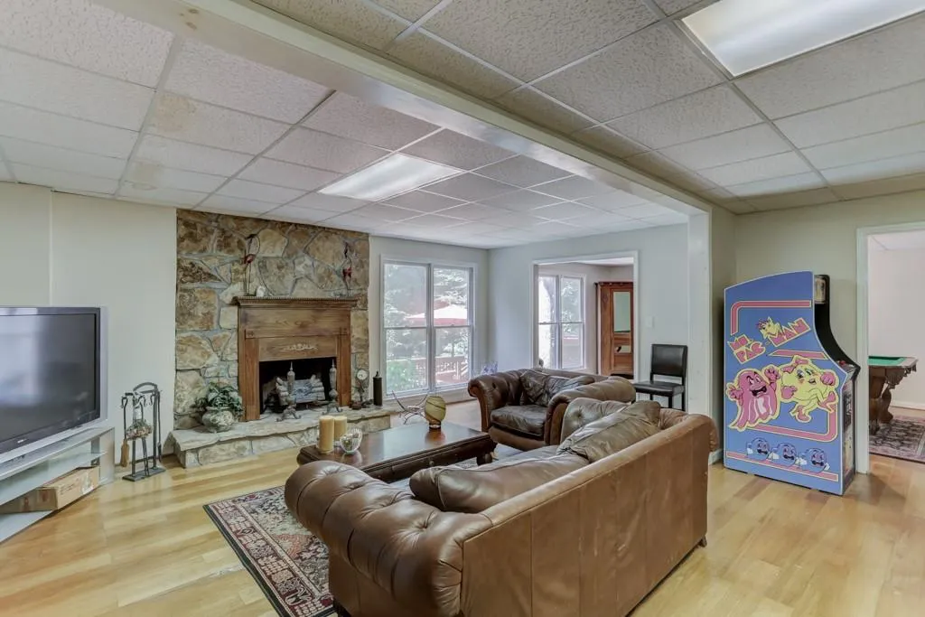 220 Wing Mill Road, Atlanta, Georgia 30350, 5 Bedrooms Bedrooms, ,5 BathroomsBathrooms,Residential,Sold,220 Wing Mill Road,6581108