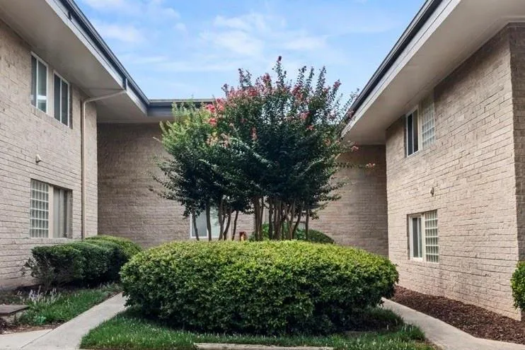 346 Carpenter Drive Unit 68, Atlanta, Georgia 30328, 2 Bedrooms Bedrooms, ,2 BathroomsBathrooms,Residential,Sold,346 Carpenter Drive Unit 68,7447338
