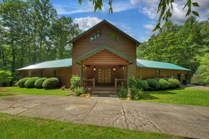 20 Bear Trail, Ellijay, Georgia 30540