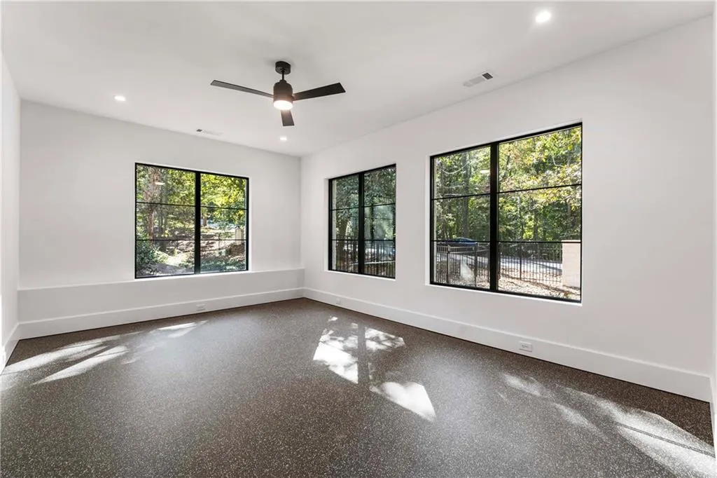 388 Londonberry Rd Nw, Sandy Springs, Georgia 30327, 6 Bedrooms Bedrooms, ,7 BathroomsBathrooms,Residential,For Sale,388 Londonberry Rd Nw,7760236