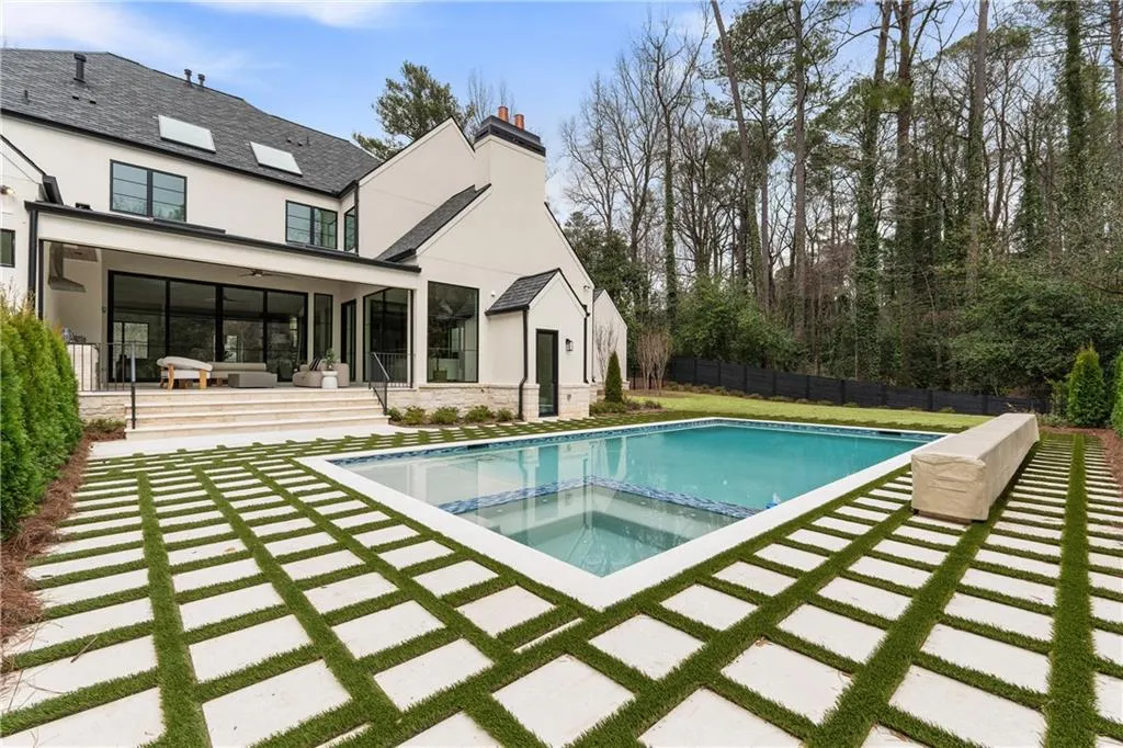 388 Londonberry Rd Nw, Sandy Springs, Georgia 30327, 6 Bedrooms Bedrooms, ,7 BathroomsBathrooms,Residential,For Sale,388 Londonberry Rd Nw,7760236