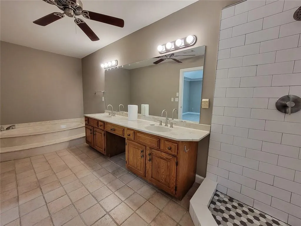 6 Forest Ridge Court, Sandy Springs, Georgia 30350, 3 Bedrooms Bedrooms, ,3 BathroomsBathrooms,Residential,Sold,6 Forest Ridge Court,7136726