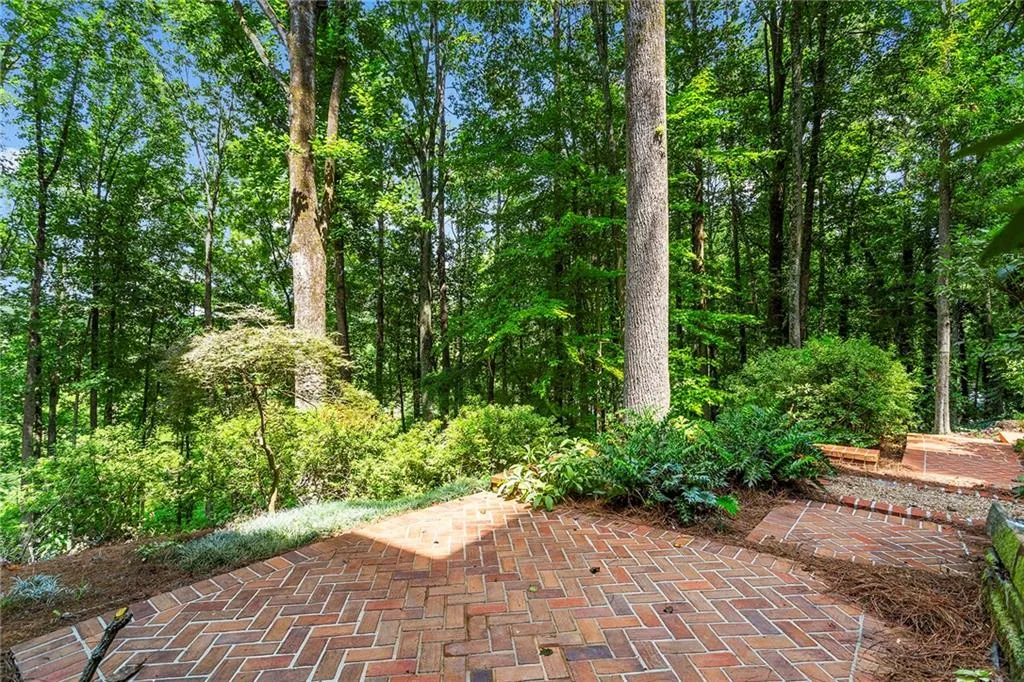 8955 Ridgemont Drive Ne, Sandy Springs, Georgia 30350, 5 Bedrooms Bedrooms, ,4 BathroomsBathrooms,Residential,Sold,8955 Ridgemont Drive Ne,7103233