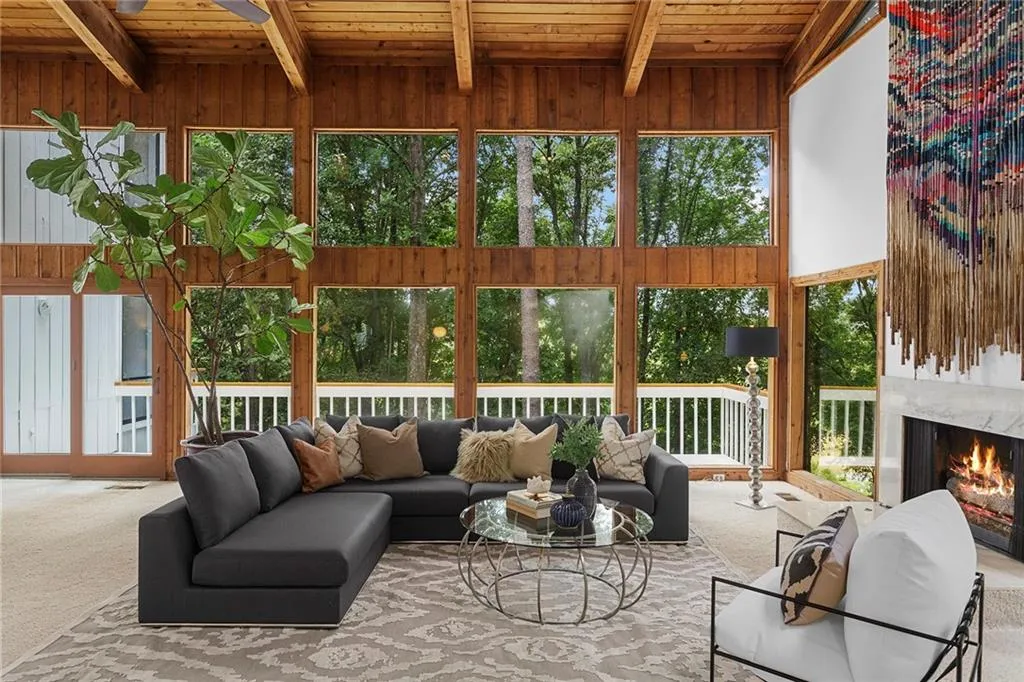 8955 Ridgemont Drive Ne, Sandy Springs, Georgia 30350, 5 Bedrooms Bedrooms, ,4 BathroomsBathrooms,Residential,Sold,8955 Ridgemont Drive Ne,7103233