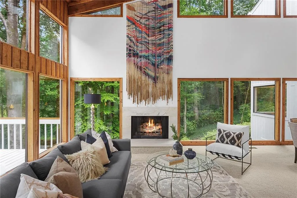 8955 Ridgemont Drive Ne, Sandy Springs, Georgia 30350, 5 Bedrooms Bedrooms, ,4 BathroomsBathrooms,Residential,Sold,8955 Ridgemont Drive Ne,7103233