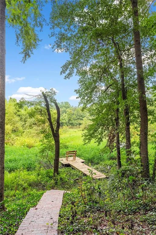 8955 Ridgemont Drive Ne, Sandy Springs, Georgia 30350, 5 Bedrooms Bedrooms, ,4 BathroomsBathrooms,Residential,Sold,8955 Ridgemont Drive Ne,7103233