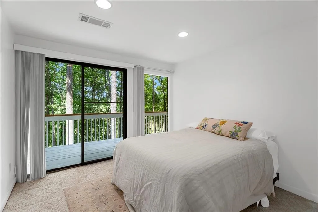 8955 Ridgemont Drive Ne, Sandy Springs, Georgia 30350, 5 Bedrooms Bedrooms, ,4 BathroomsBathrooms,Residential,Sold,8955 Ridgemont Drive Ne,7103233