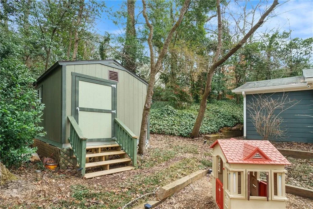 560 Amberidge Trail, Atlanta, Georgia 30328, 3 Bedrooms Bedrooms, ,3 BathroomsBathrooms,Residential,Sold,560 Amberidge Trail,7162854 560 Amberidge Trail, Atlanta, Georgia 30328, 3 Bedrooms Bedrooms, ,3 BathroomsBathrooms,Residential,Sold,560 Amberidge Trail,7162854