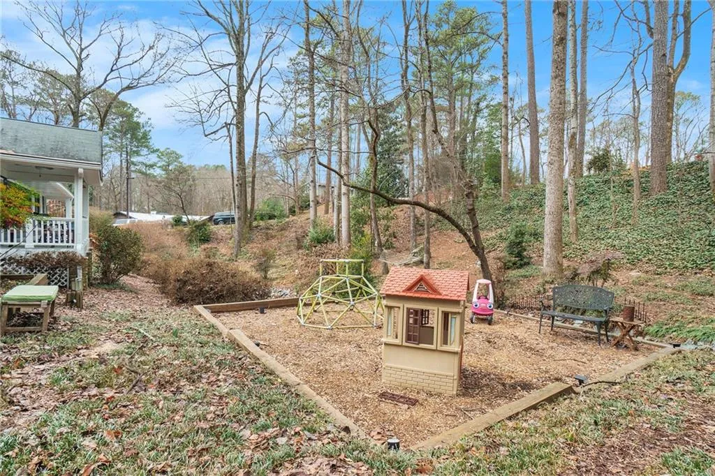 560 Amberidge Trail, Atlanta, Georgia 30328, 3 Bedrooms Bedrooms, ,3 BathroomsBathrooms,Residential,Sold,560 Amberidge Trail,7162854 560 Amberidge Trail, Atlanta, Georgia 30328, 3 Bedrooms Bedrooms, ,3 BathroomsBathrooms,Residential,Sold,560 Amberidge Trail,7162854