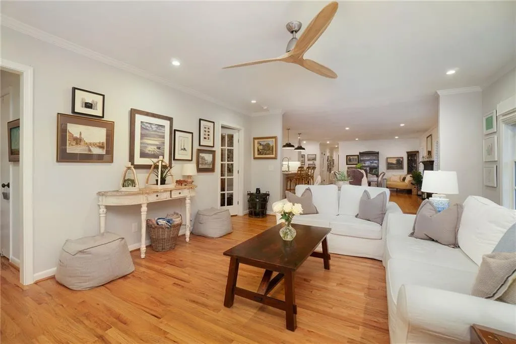 560 Amberidge Trail, Atlanta, Georgia 30328, 3 Bedrooms Bedrooms, ,3 BathroomsBathrooms,Residential,Sold,560 Amberidge Trail,7162854 560 Amberidge Trail, Atlanta, Georgia 30328, 3 Bedrooms Bedrooms, ,3 BathroomsBathrooms,Residential,Sold,560 Amberidge Trail,7162854