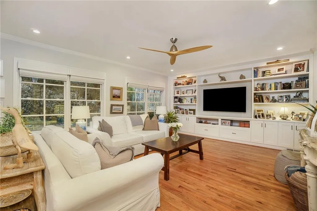 560 Amberidge Trail, Atlanta, Georgia 30328, 3 Bedrooms Bedrooms, ,3 BathroomsBathrooms,Residential,Sold,560 Amberidge Trail,7162854 560 Amberidge Trail, Atlanta, Georgia 30328, 3 Bedrooms Bedrooms, ,3 BathroomsBathrooms,Residential,Sold,560 Amberidge Trail,7162854