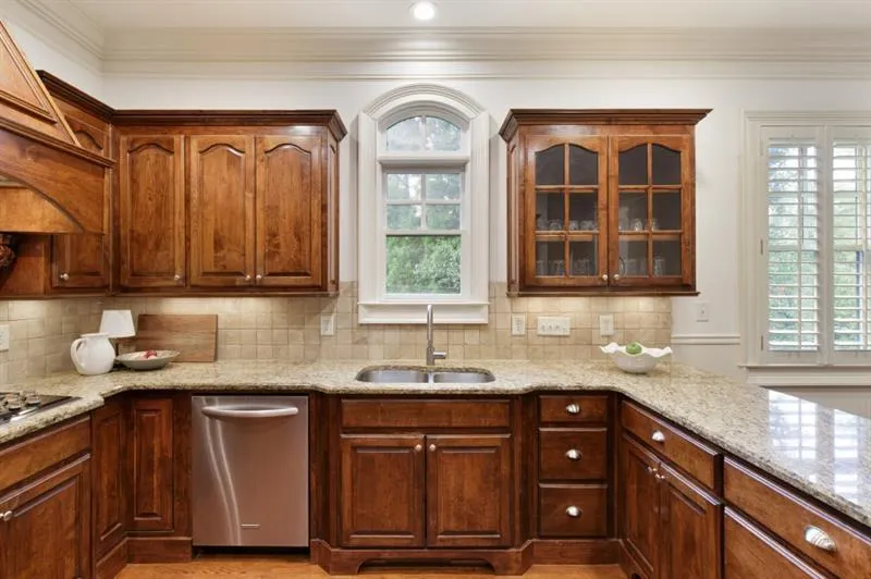 525 Glenmanor Court, Sandy Springs, Georgia 30328, 5 Bedrooms Bedrooms, ,5 BathroomsBathrooms,Residential,Sold,525 Glenmanor Court,7486410