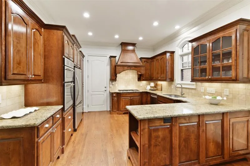 525 Glenmanor Court, Sandy Springs, Georgia 30328, 5 Bedrooms Bedrooms, ,5 BathroomsBathrooms,Residential,Sold,525 Glenmanor Court,7486410