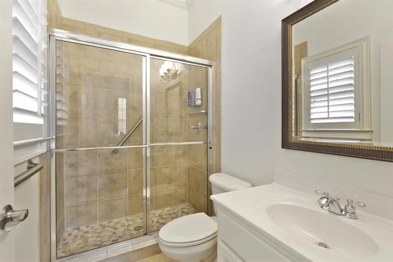 525 Glenmanor Court, Sandy Springs, Georgia 30328, 5 Bedrooms Bedrooms, ,5 BathroomsBathrooms,Residential,Sold,525 Glenmanor Court,7486410