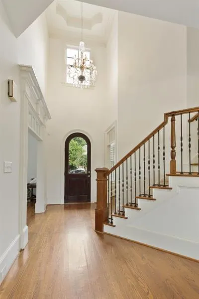 525 Glenmanor Court, Sandy Springs, Georgia 30328, 5 Bedrooms Bedrooms, ,5 BathroomsBathrooms,Residential,Sold,525 Glenmanor Court,7486410