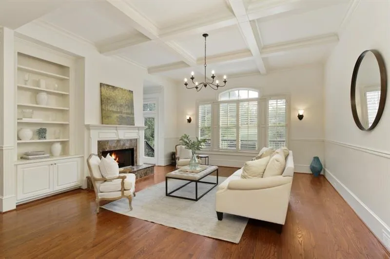 525 Glenmanor Court, Sandy Springs, Georgia 30328, 5 Bedrooms Bedrooms, ,5 BathroomsBathrooms,Residential,Sold,525 Glenmanor Court,7486410
