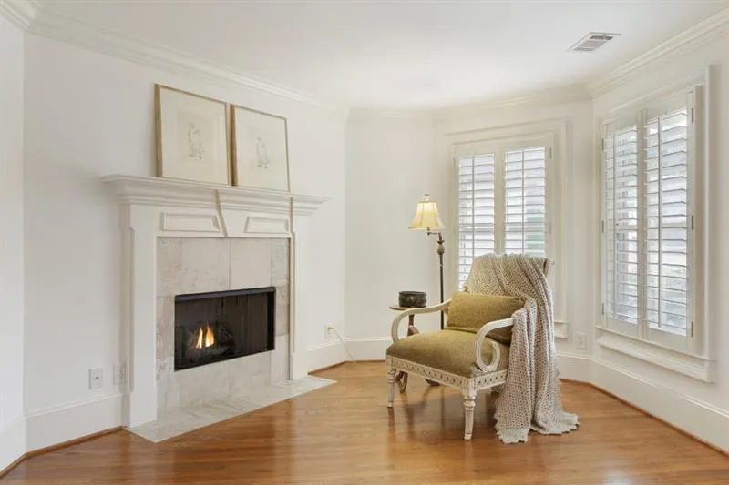 525 Glenmanor Court, Sandy Springs, Georgia 30328, 5 Bedrooms Bedrooms, ,5 BathroomsBathrooms,Residential,Sold,525 Glenmanor Court,7486410