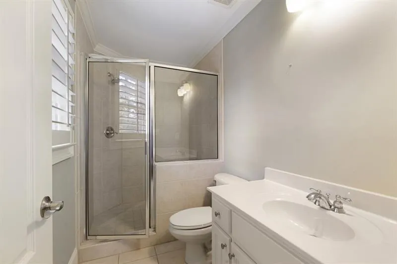 525 Glenmanor Court, Sandy Springs, Georgia 30328, 5 Bedrooms Bedrooms, ,5 BathroomsBathrooms,Residential,Sold,525 Glenmanor Court,7486410