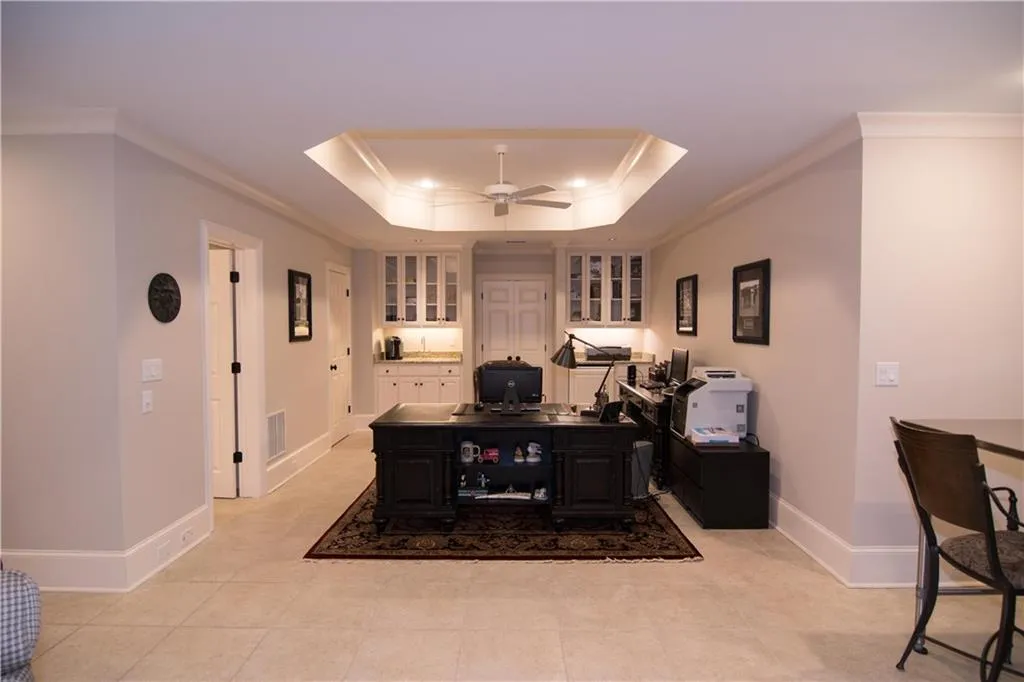 4989 Peachtree Dunwoody Road, Atlanta, Georgia 30342, 5 Bedrooms Bedrooms, ,4 BathroomsBathrooms,Residential,Sold,4989 Peachtree Dunwoody Road,5913197