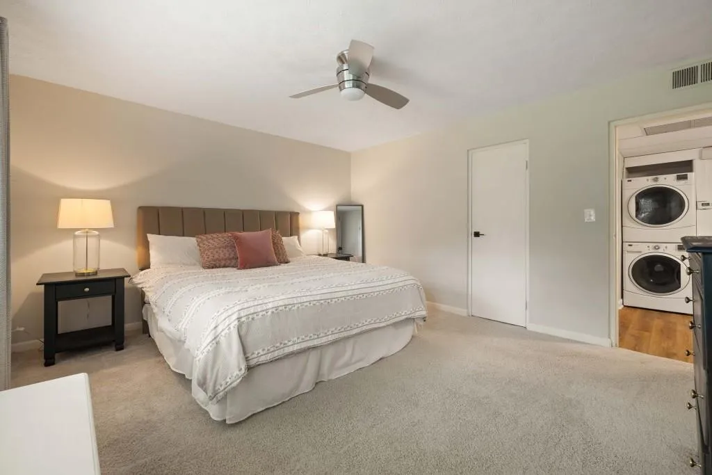 4060 Haverhill Drive Unit D, Atlanta, Georgia 30342, 2 Bedrooms Bedrooms, ,1 BathroomBathrooms,Residential,For Sale,4060 Haverhill Drive Unit D,7627003