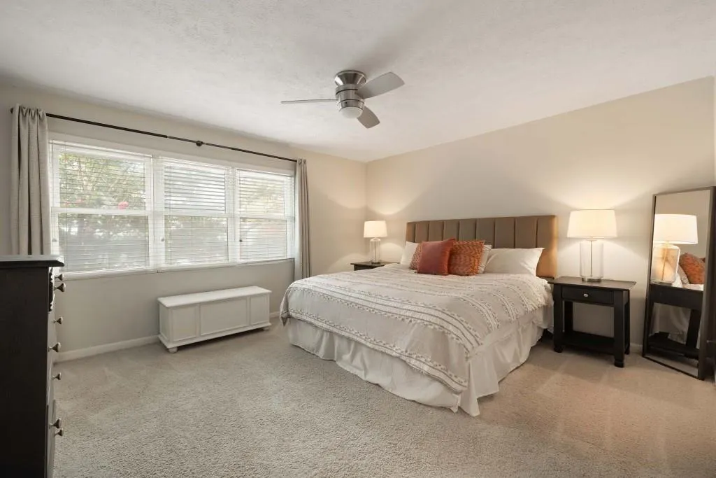 4060 Haverhill Drive Unit D, Atlanta, Georgia 30342, 2 Bedrooms Bedrooms, ,1 BathroomBathrooms,Residential,For Sale,4060 Haverhill Drive Unit D,7627003