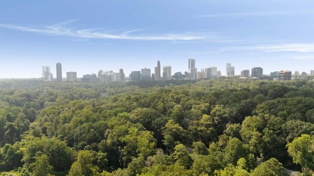 4060 Haverhill Drive Unit D, Atlanta, Georgia 30342, 2 Bedrooms Bedrooms, ,1 BathroomBathrooms,Residential,For Sale,4060 Haverhill Drive Unit D,7627003