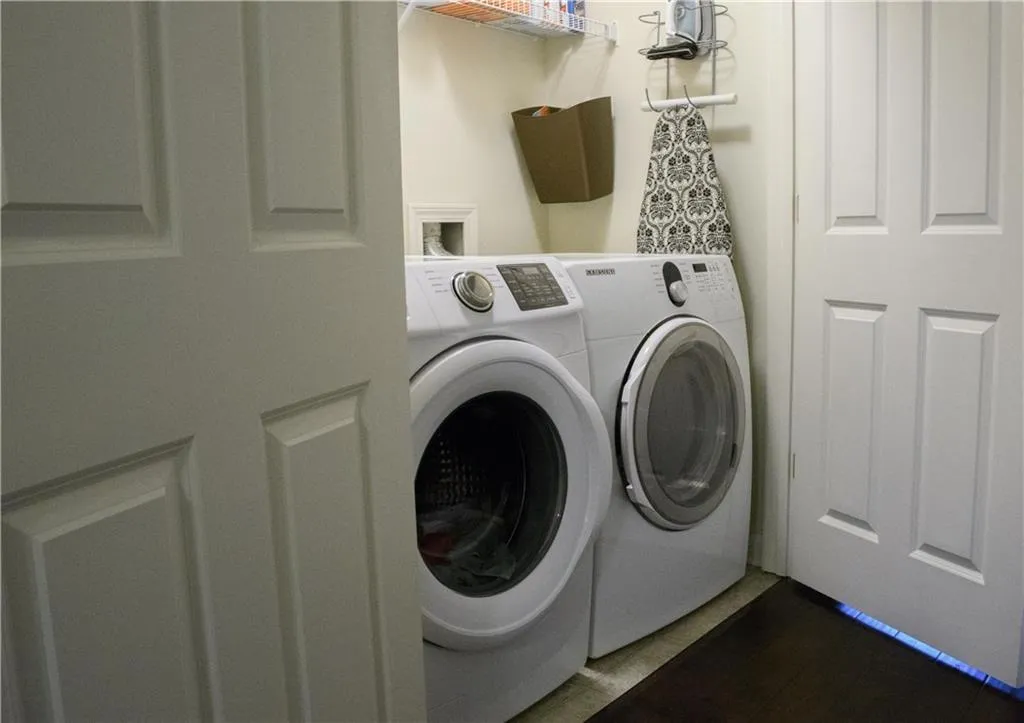 7536 Highlands Point, Atlanta, Georgia 30328, 3 Bedrooms Bedrooms, ,3 BathroomsBathrooms,Residential,Sold,7536 Highlands Point,6836790