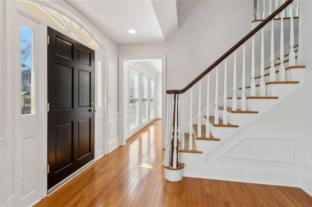 Foyer view into dining room