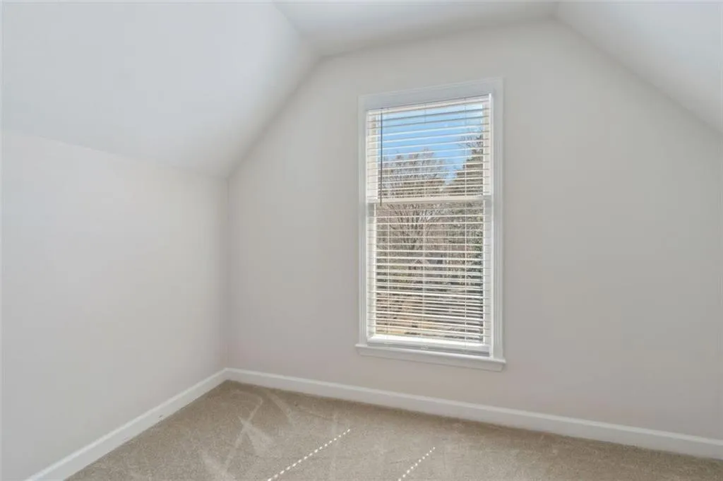 Large closet for ensuite bedroom, ready for your customization