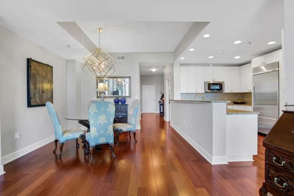 2795 Peachtree Road Ne Unit 1205, Atlanta, Georgia 30305, 2 Bedrooms Bedrooms, 0 ,2 BathroomsBathrooms,Residential,For Sale,2795 Peachtree Road Ne Unit 1205,7828839