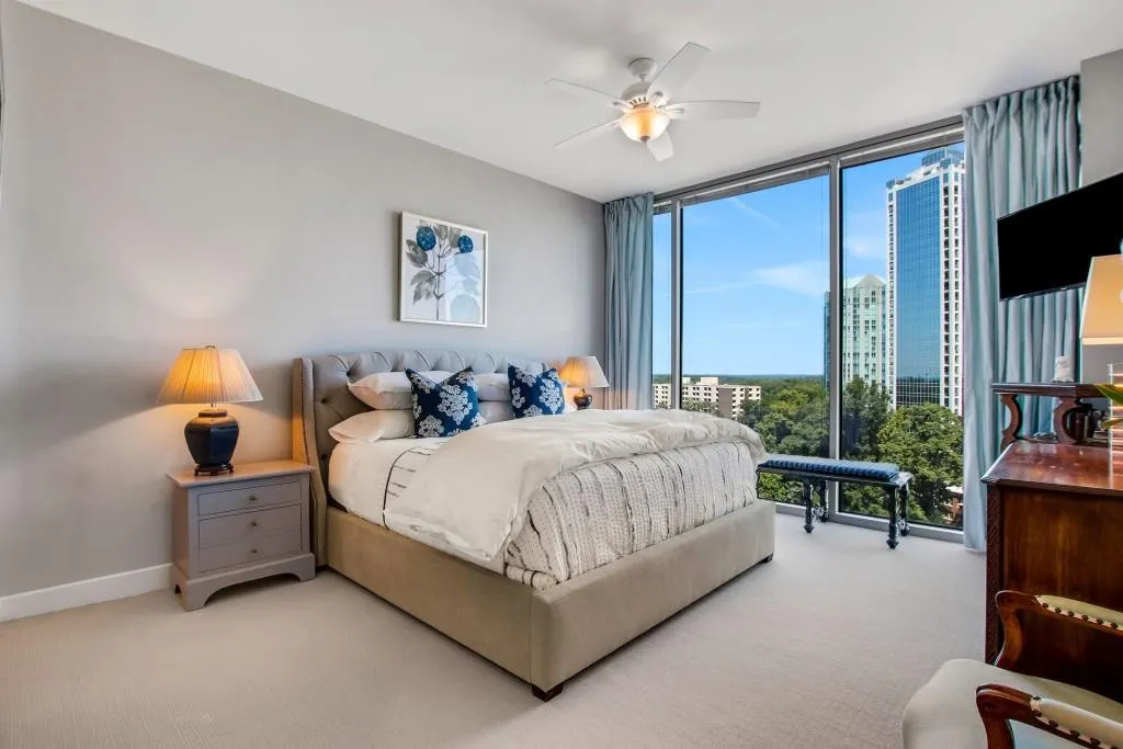 2795 Peachtree Road Ne Unit 1205, Atlanta, Georgia 30305, 2 Bedrooms Bedrooms, 0 ,2 BathroomsBathrooms,Residential,For Sale,2795 Peachtree Road Ne Unit 1205,7828839