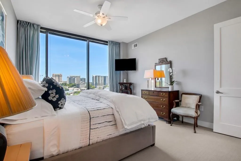 2795 Peachtree Road Ne Unit 1205, Atlanta, Georgia 30305, 2 Bedrooms Bedrooms, 0 ,2 BathroomsBathrooms,Residential,For Sale,2795 Peachtree Road Ne Unit 1205,7828839