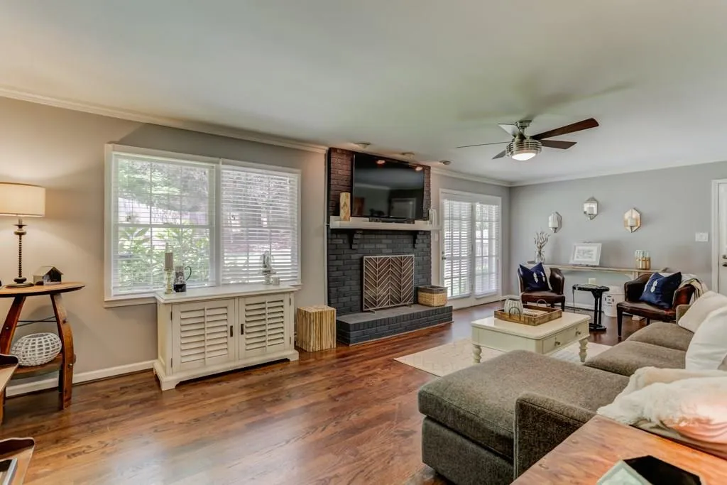 4170 Brookview Drive Se, Atlanta, Georgia 30339, 2 Bedrooms Bedrooms, ,2 BathroomsBathrooms,Residential,Sold,4170 Brookview Drive Se,6006563