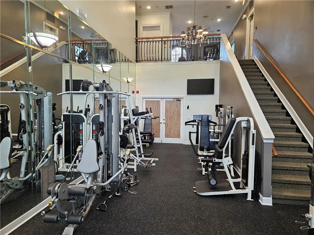 3777 Peachtree Road Ne Unit 1324, Brookhaven, Georgia 30319, 2 Bedrooms Bedrooms, ,1 BathroomBathrooms,Residential,For Sale,3777 Peachtree Road Ne Unit 1324,7522071