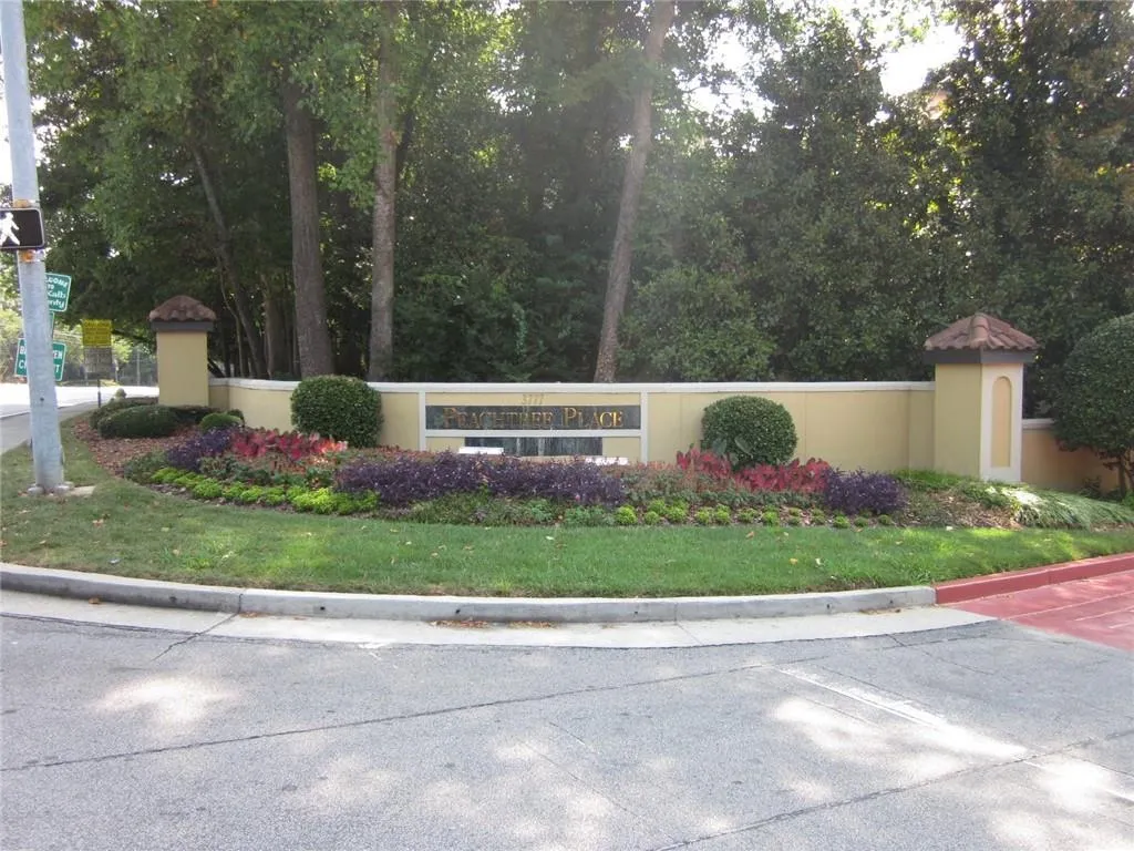 3777 Peachtree Road Ne Unit 1324, Brookhaven, Georgia 30319, 2 Bedrooms Bedrooms, ,1 BathroomBathrooms,Residential,For Sale,3777 Peachtree Road Ne Unit 1324,7522071