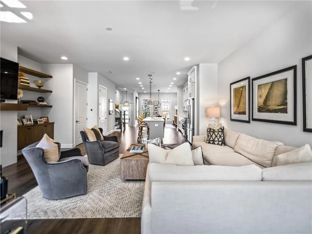 4306 Parkside Place, Atlanta, Georgia 30342, 3 Bedrooms Bedrooms, ,3 BathroomsBathrooms,Residential,Sold,4306 Parkside Place,7141806