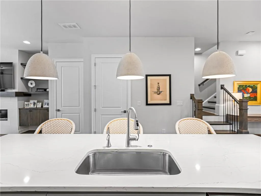 4306 Parkside Place, Atlanta, Georgia 30342, 3 Bedrooms Bedrooms, ,3 BathroomsBathrooms,Residential,Sold,4306 Parkside Place,7141806