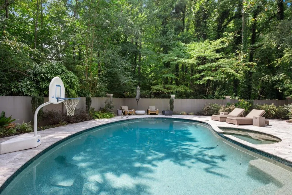 135 Gilford Way, Sandy Springs, Georgia 30350, 5 Bedrooms Bedrooms, ,4 BathroomsBathrooms,Residential,Sold,135 Gilford Way,6618084