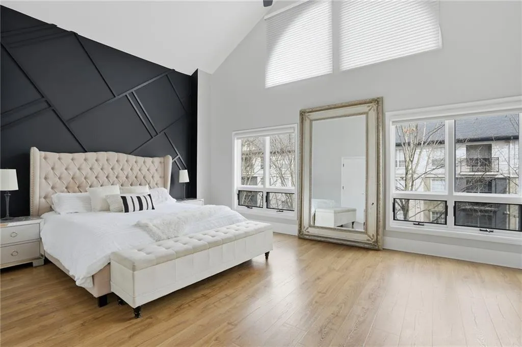 3475 Oak Valley Road Ne Unit 120, Atlanta, Georgia 30326, 3 Bedrooms Bedrooms, 0 ,2 BathroomsBathrooms,Residential,For Sale,3475 Oak Valley Road Ne Unit 120,7713050