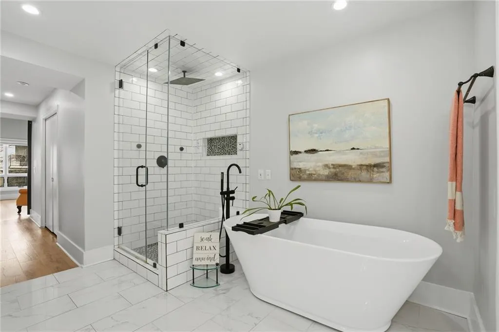 3475 Oak Valley Road Ne Unit 120, Atlanta, Georgia 30326, 3 Bedrooms Bedrooms, 0 ,2 BathroomsBathrooms,Residential,For Sale,3475 Oak Valley Road Ne Unit 120,7713050